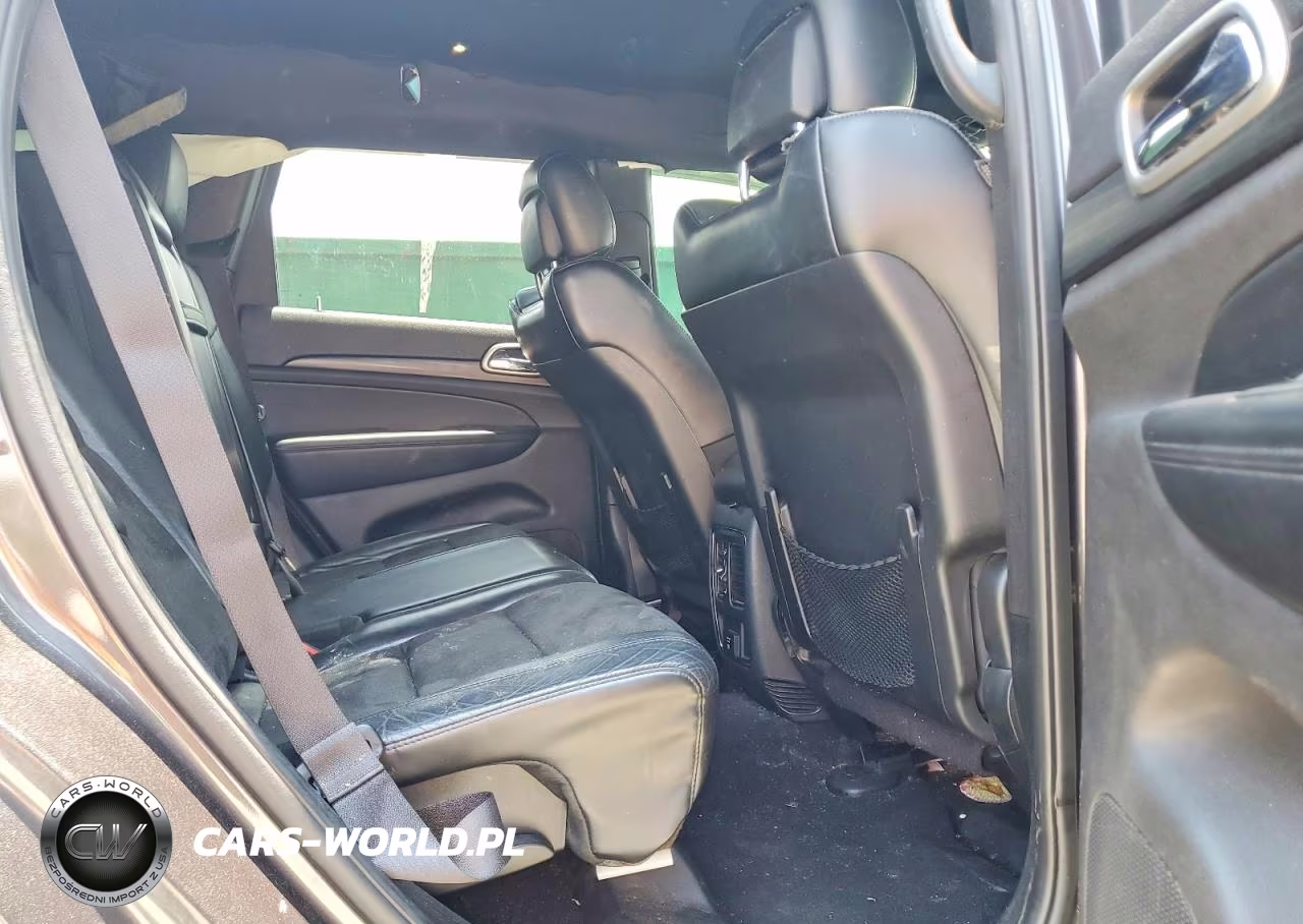 2019 Jeep Grand Cherokee Laredo VIN:1C4RJEAG7KC857074 - 11