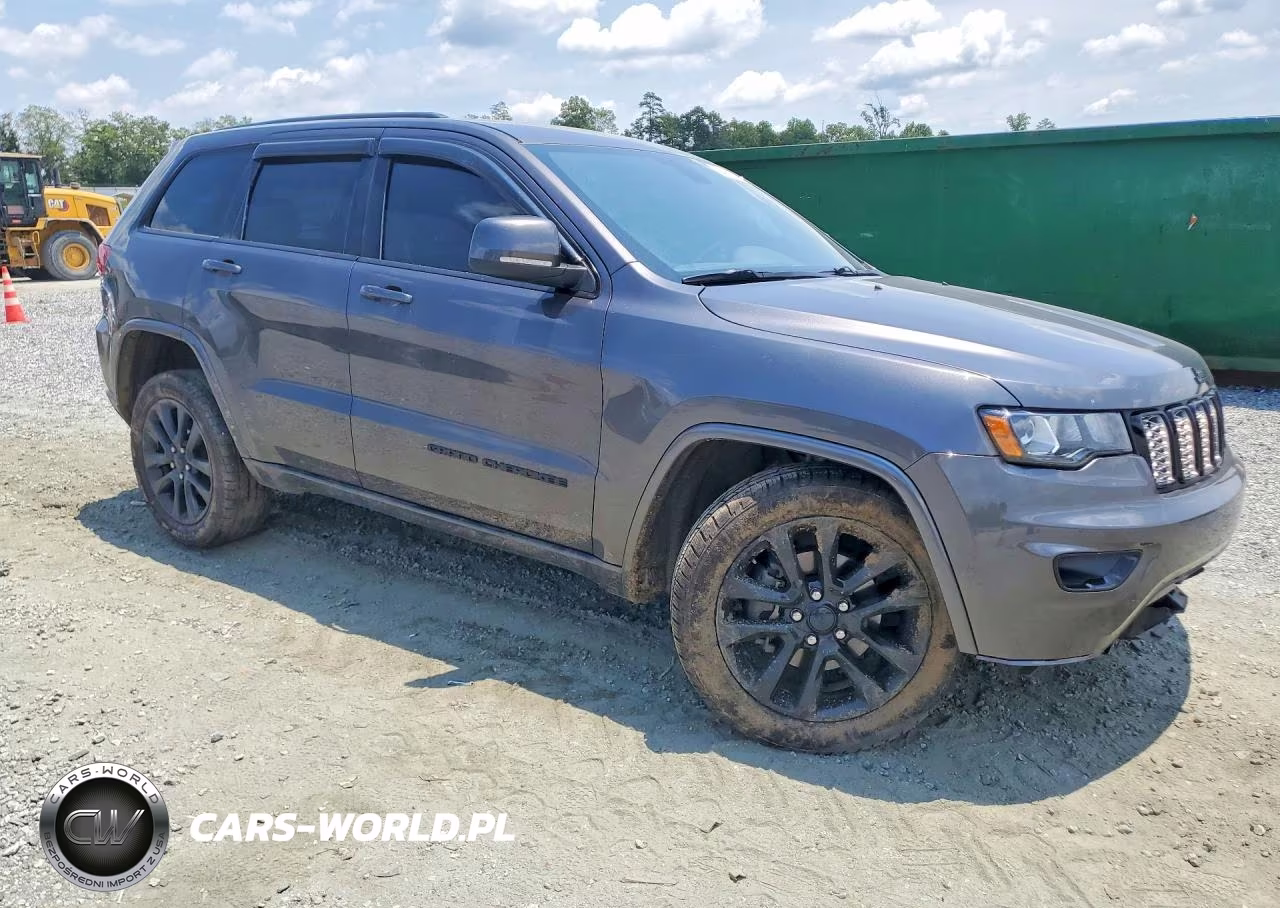 2019 Jeep Grand Cherokee Laredo VIN:1C4RJEAG7KC857074 - 4