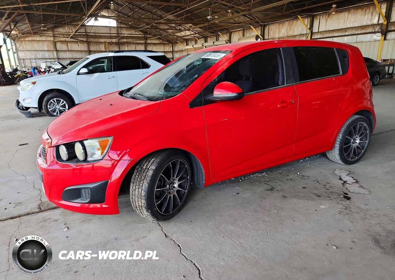 2015 Chevrolet Sonic Lt – zdjęcie 1 z 13