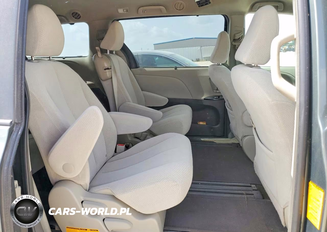 2013 Toyota Sienna Le VIN:5TDKK3DCXDS386504 - 11