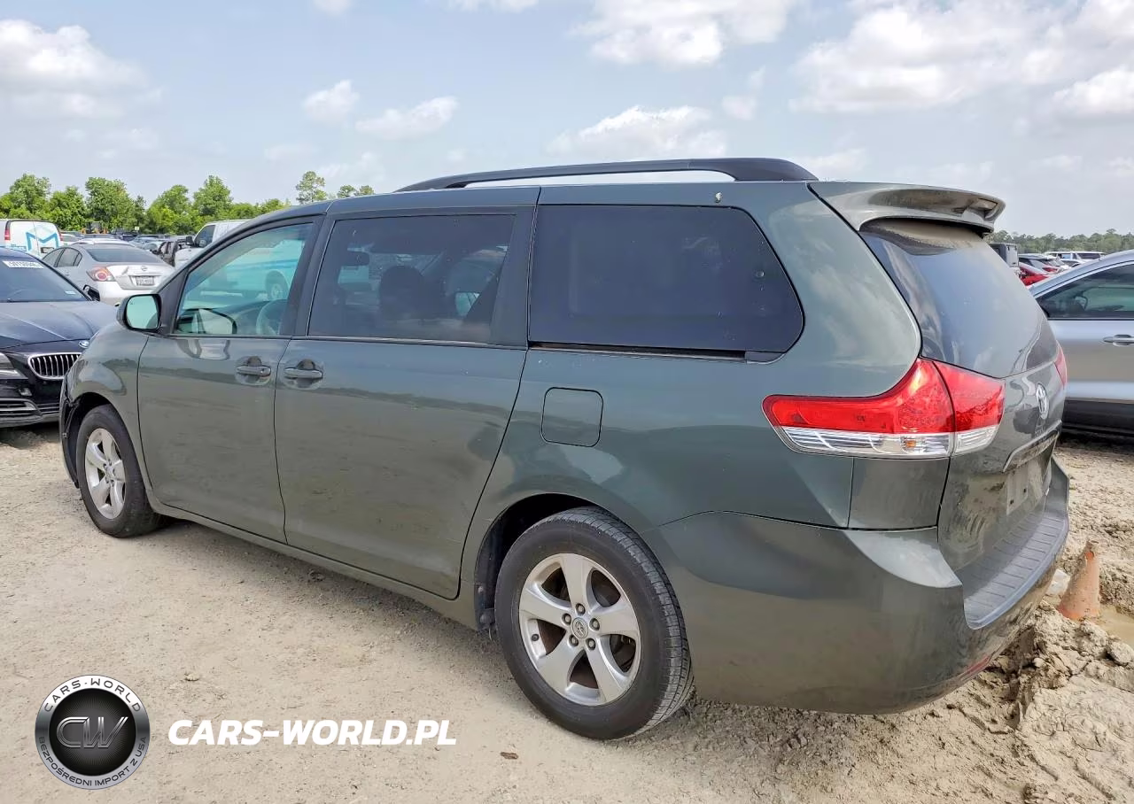 2013 Toyota Sienna Le VIN:5TDKK3DCXDS386504 - 2