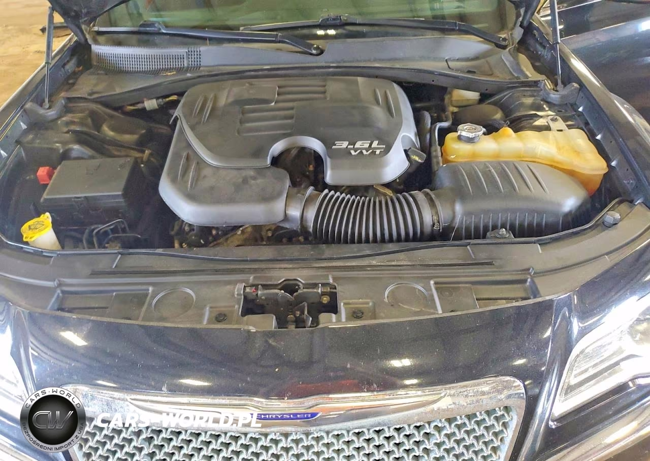 2014 Chrysler 300 VIN:2C3CCARG8EH139052 - 11