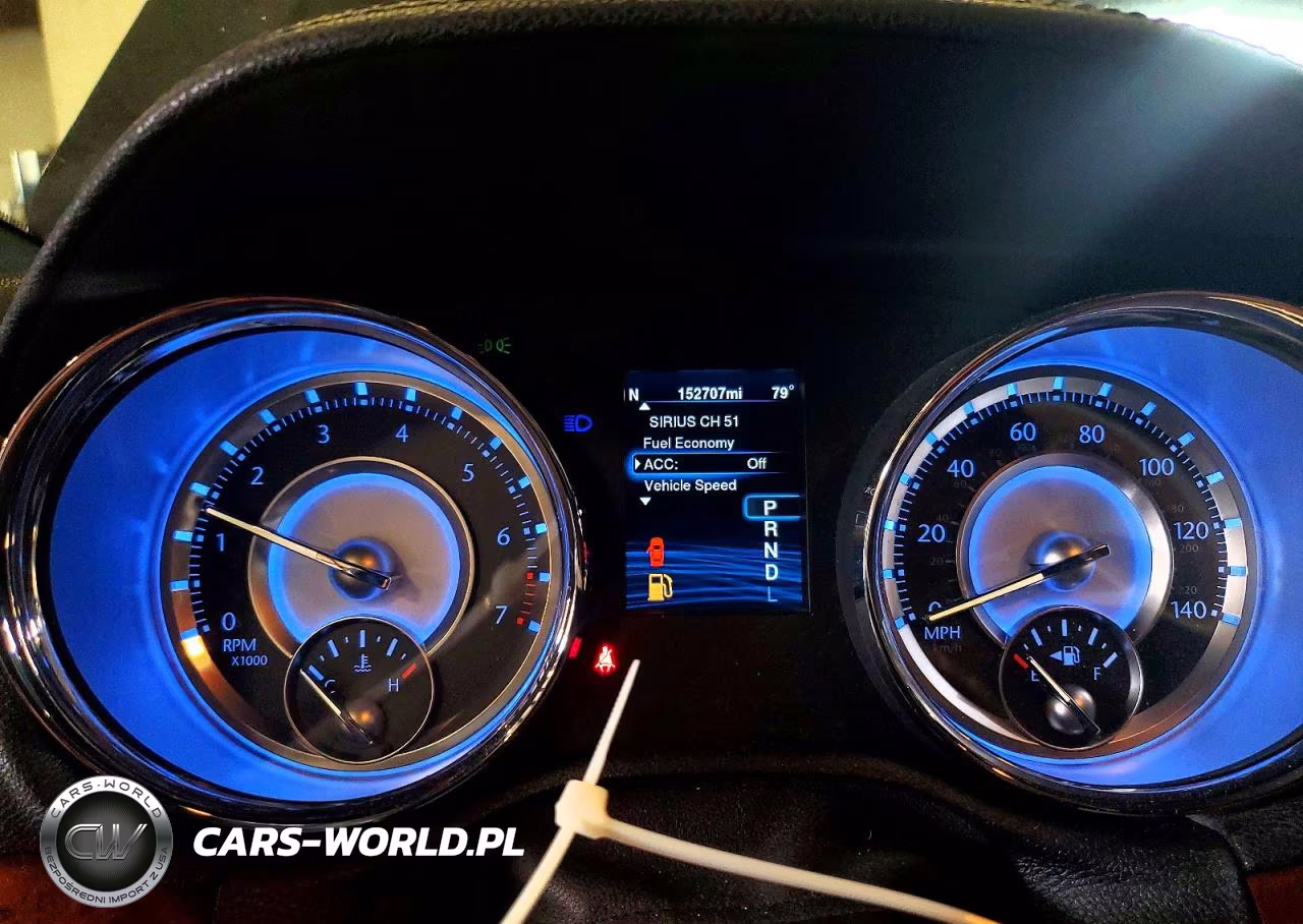 2014 Chrysler 300 VIN:2C3CCARG8EH139052 - 9