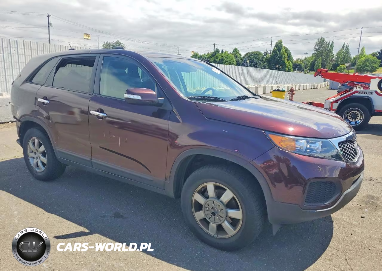 2013 Kia Sorento Lx VIN:5XYKT4A11DG359081 - 4