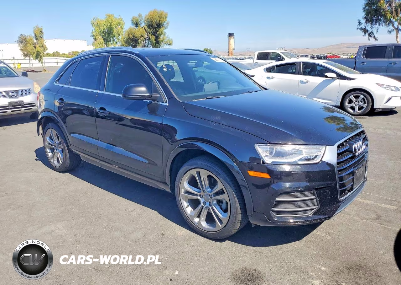 2017 Audi Q3 Premium Plus VIN:WA1HCCFS8HR013830 - 4