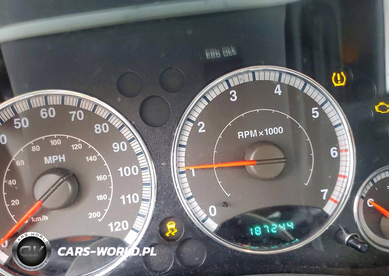 2006 Jeep Liberty Limited VIN:1J4GL58K66W163826 - 9