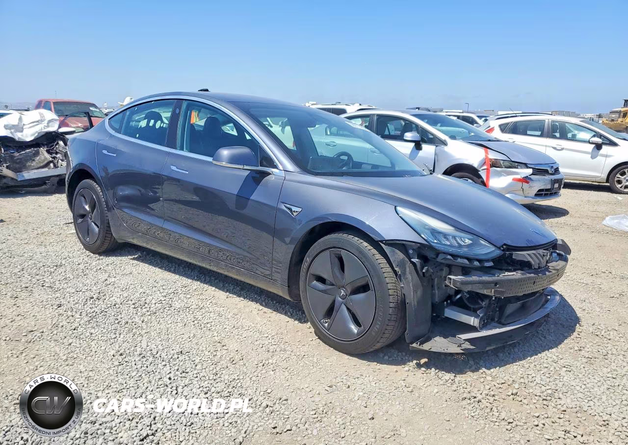 2018 Tesla Model 3 VIN:5YJ3E1EA3JF158213 - 4