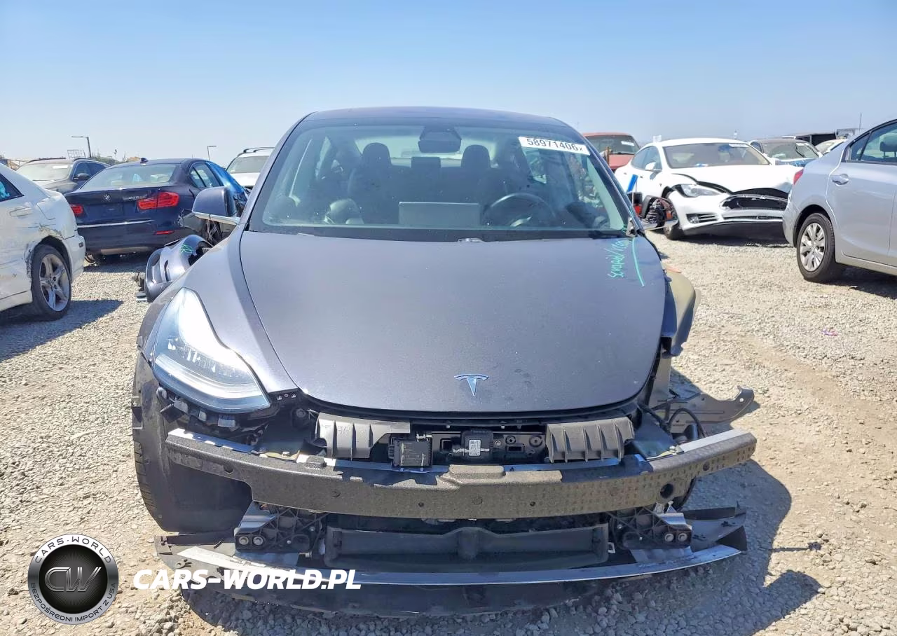 2018 Tesla Model 3 VIN:5YJ3E1EA3JF158213 - 5