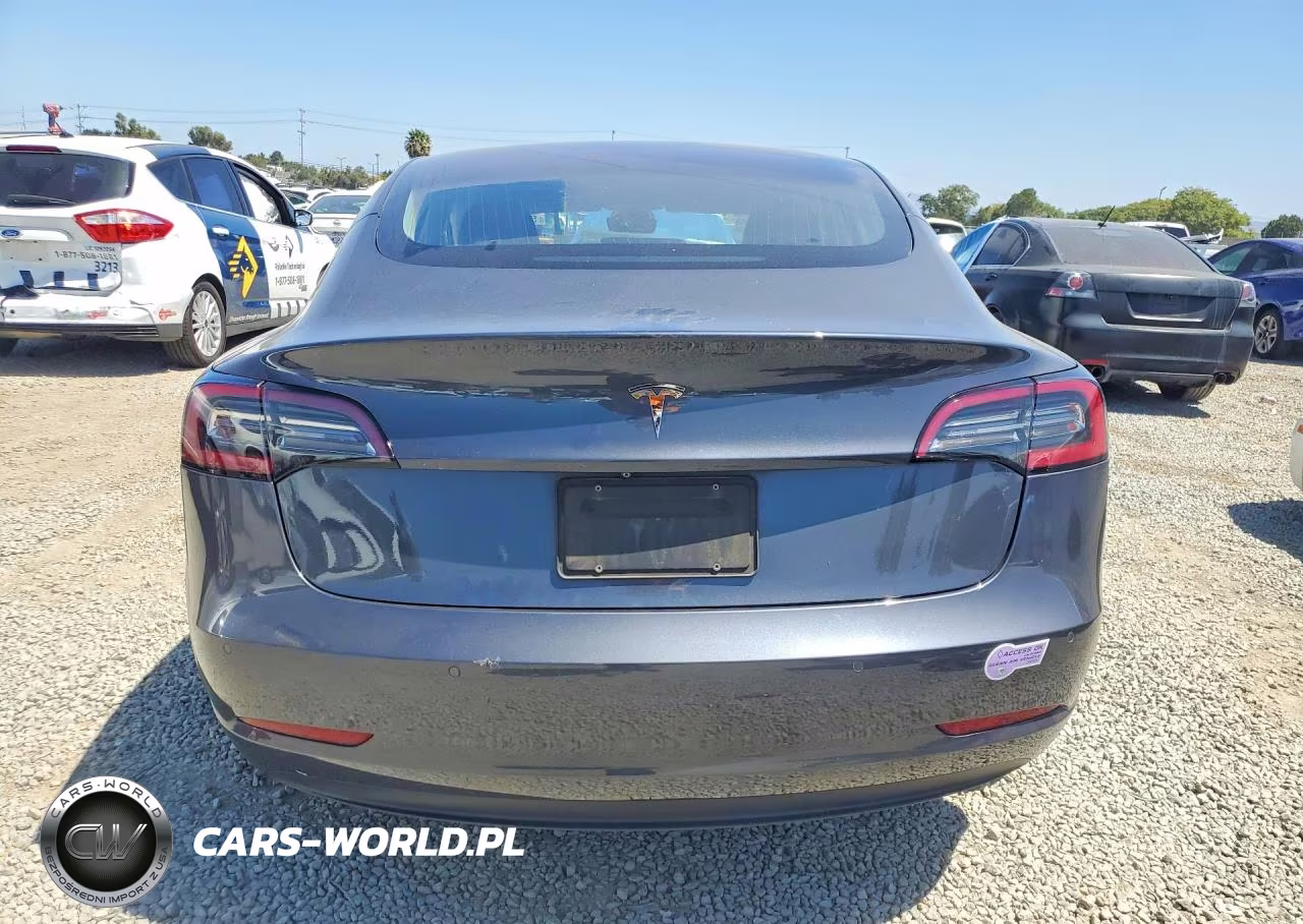 2018 Tesla Model 3 VIN:5YJ3E1EA3JF158213 - 6