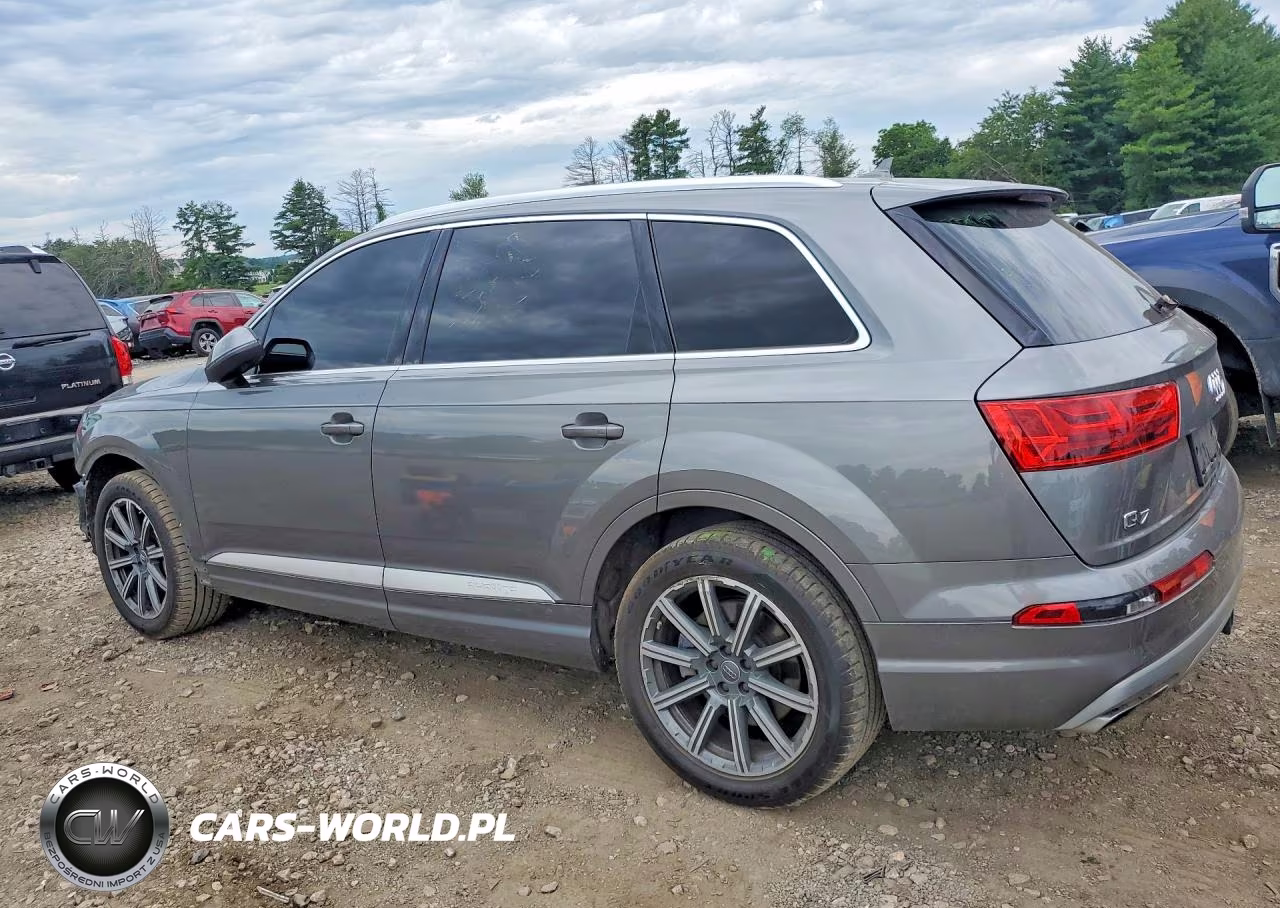 2017 Audi Q7 Premium Plus VIN:WA1LAAF76HD002080 - 2