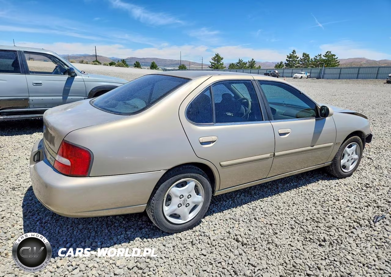 2001 Nissan Altima Xe VIN:1N4DL01D81C121293 - 3