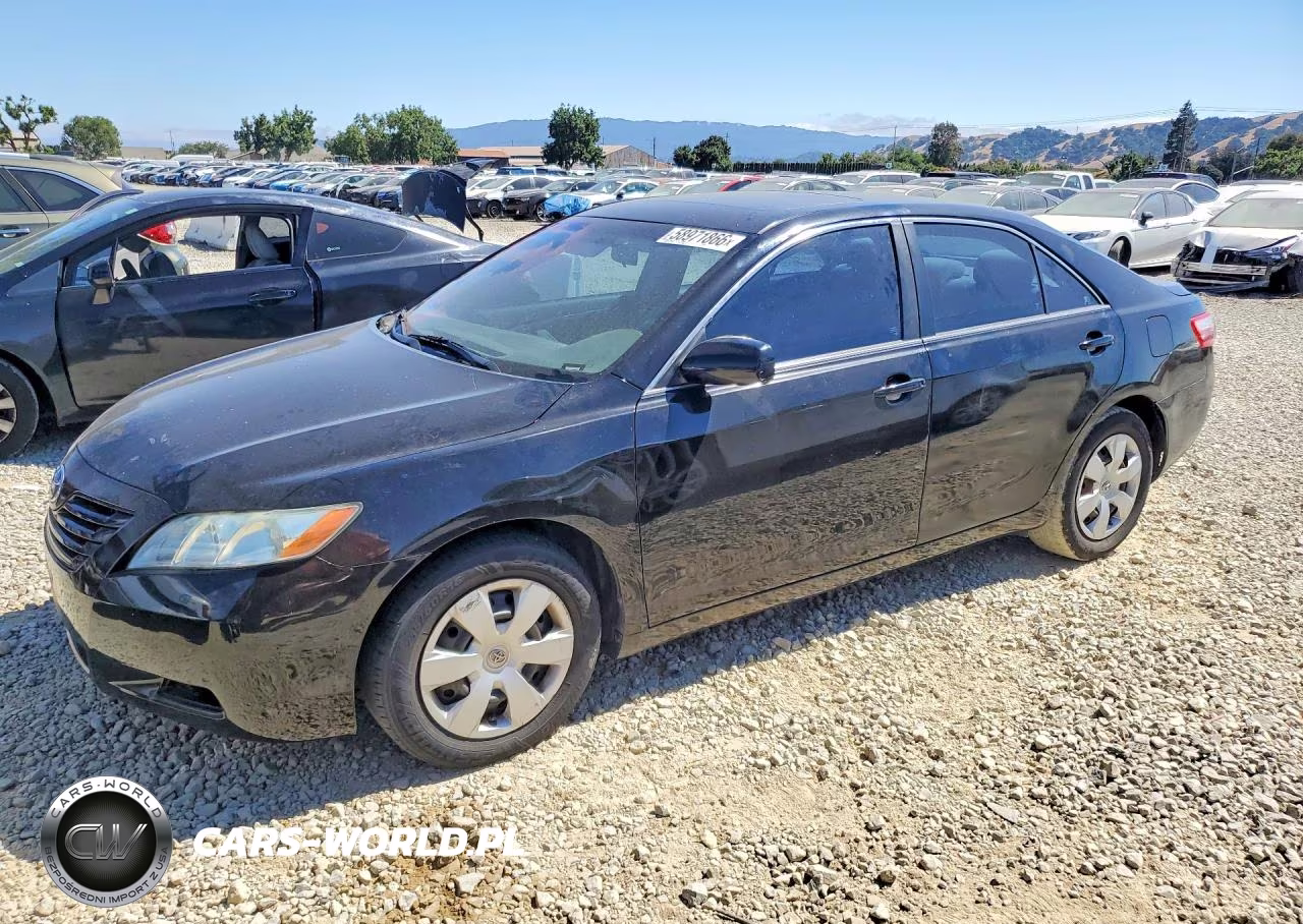 2009 Toyota Camry Le – zdjęcie 1 z 12