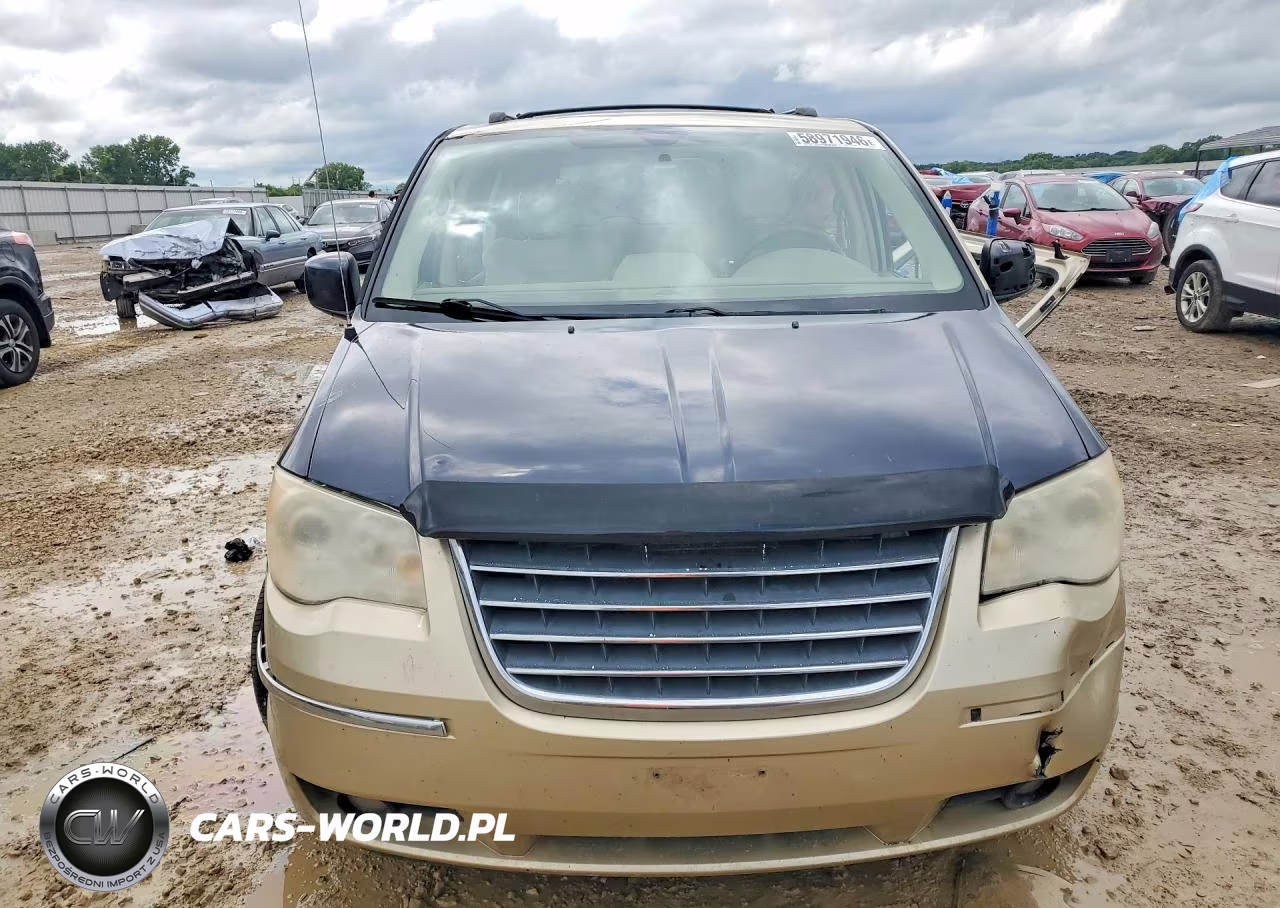 2010 Chrysler Town & Country Limited VIN:2A4RR6DX4AR257588 - 5