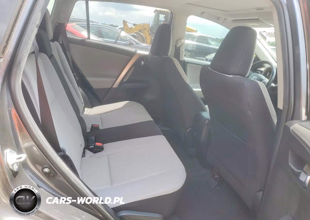 2017 Toyota Rav4 Xle VIN:JTMRFREV4HD208143 - 10