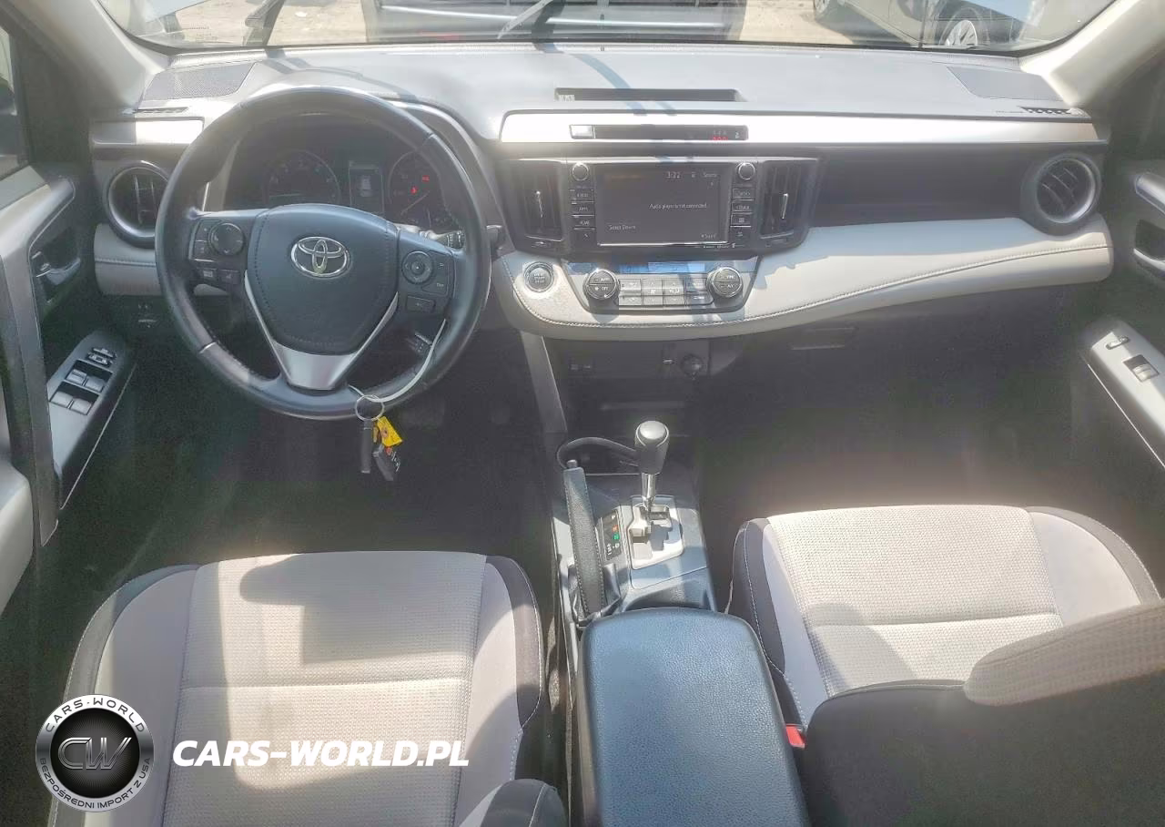 2017 Toyota Rav4 Xle VIN:JTMRFREV4HD208143 - 8