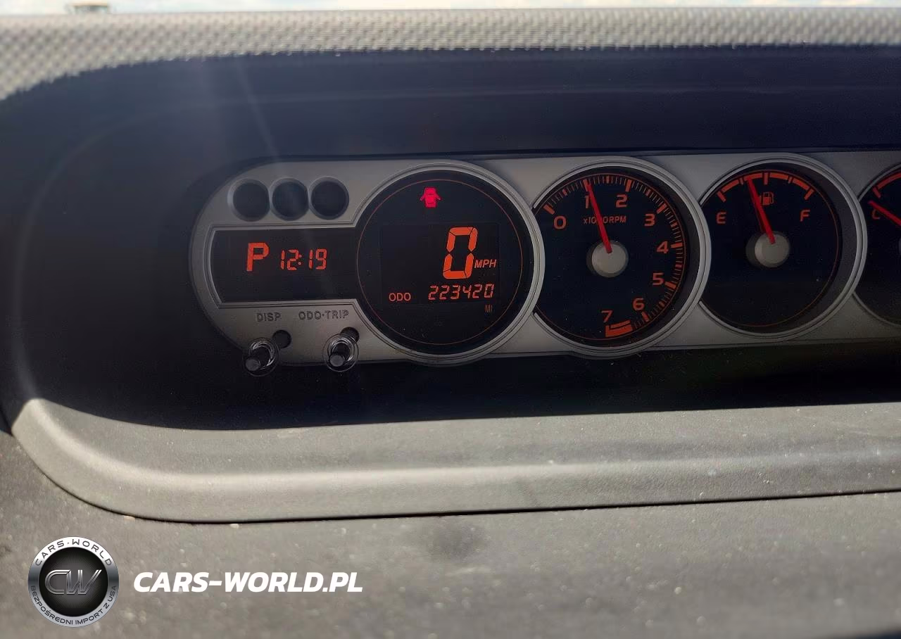 2008 Toyota Scion Xb VIN:JTLKE50E081012503 - 9