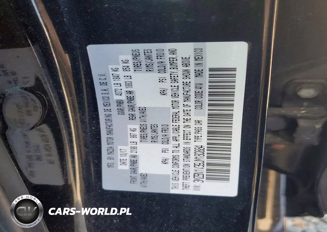 2018 Mazda 3 Touring VIN:3MZBN1V39JM180884 - 12