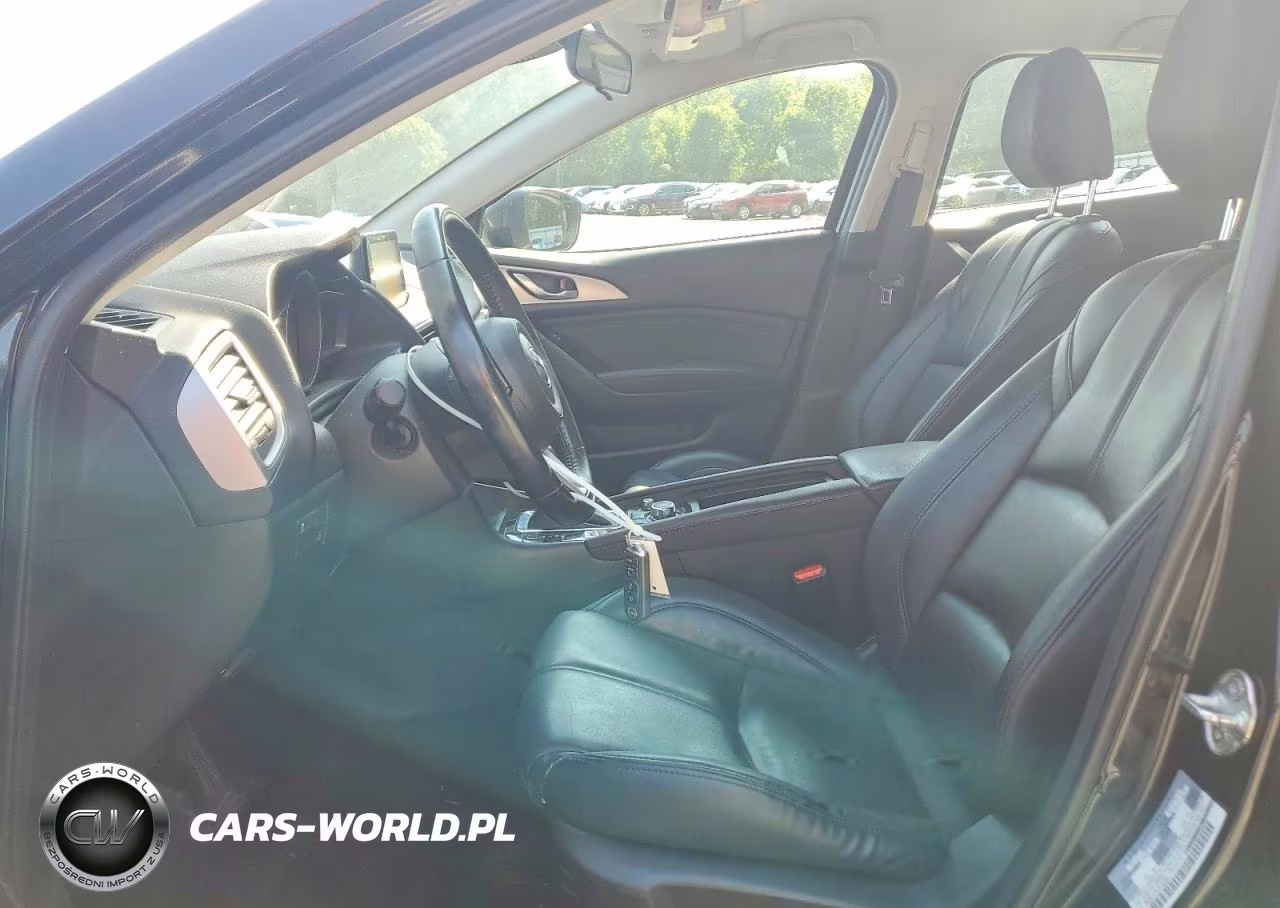 2018 Mazda 3 Touring VIN:3MZBN1V39JM180884 - 7