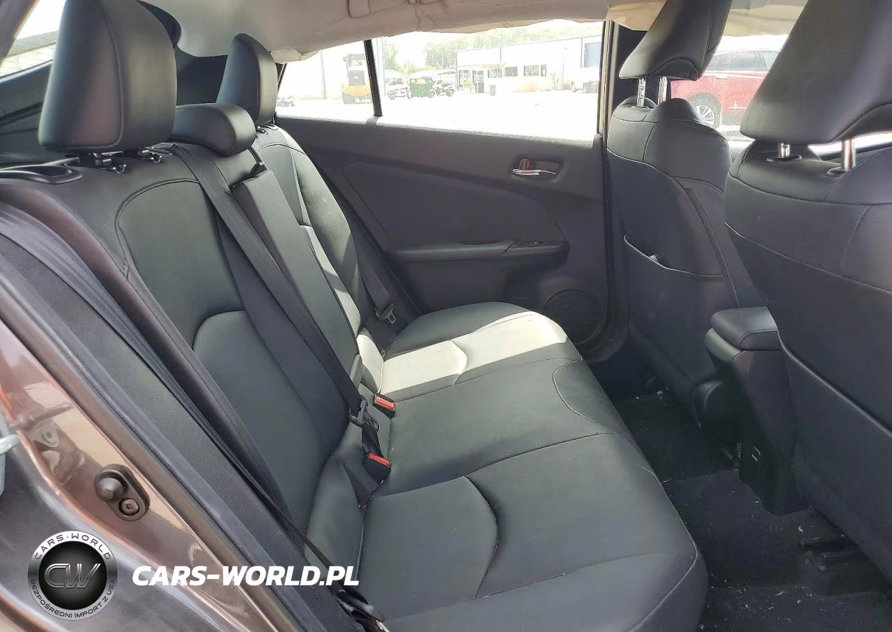 2016 Toyota Prius Four VIN:JTDKARFU6G3508308 - 11