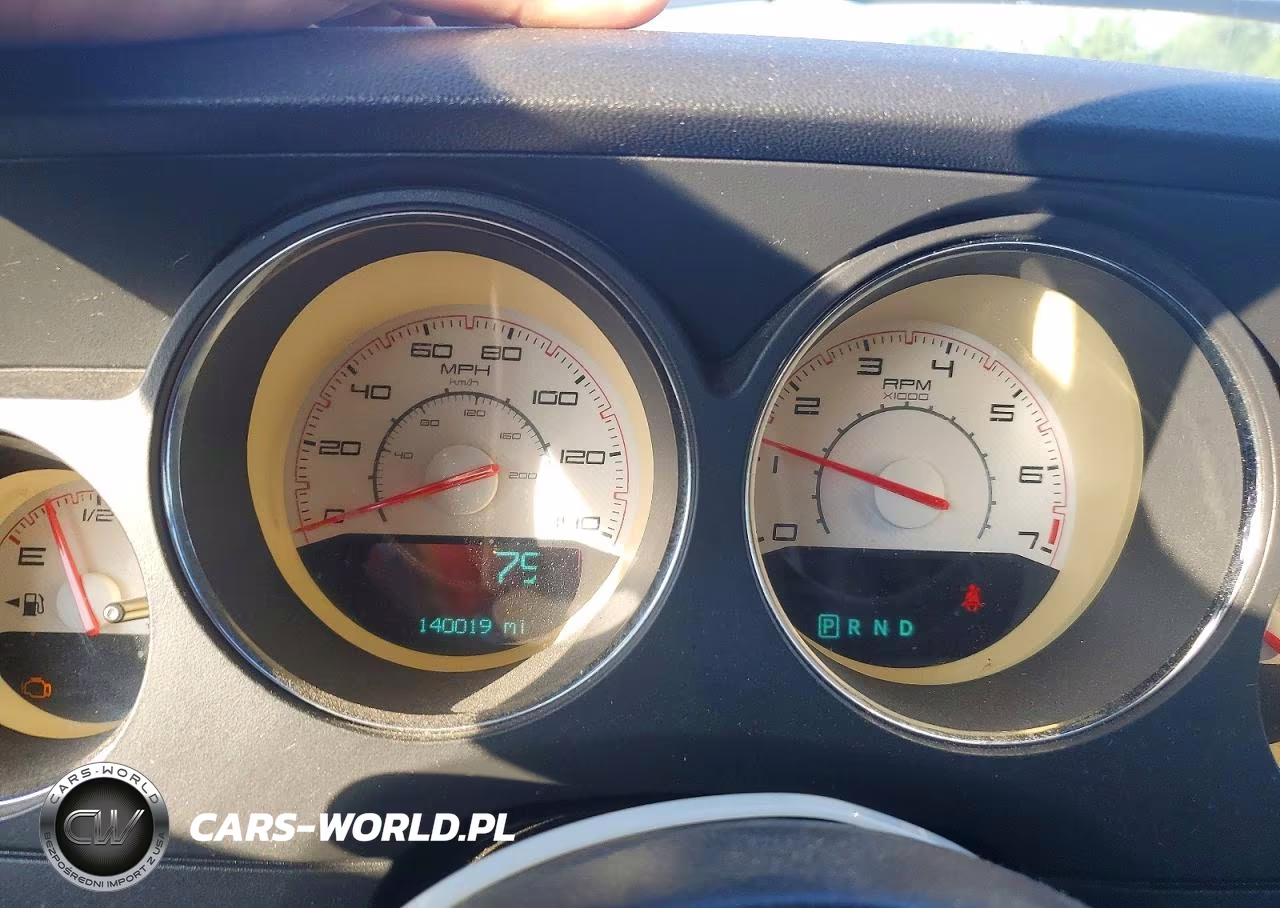 2013 Dodge Challenger Sxt VIN:2C3CDYAGXDH688008 - 9