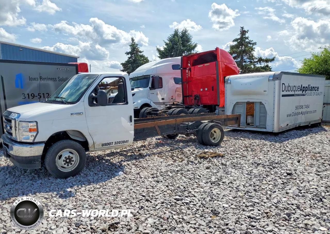 2023 Ford E450 Box Truck VIN:1FDXE4FN0PDD19228 - 1