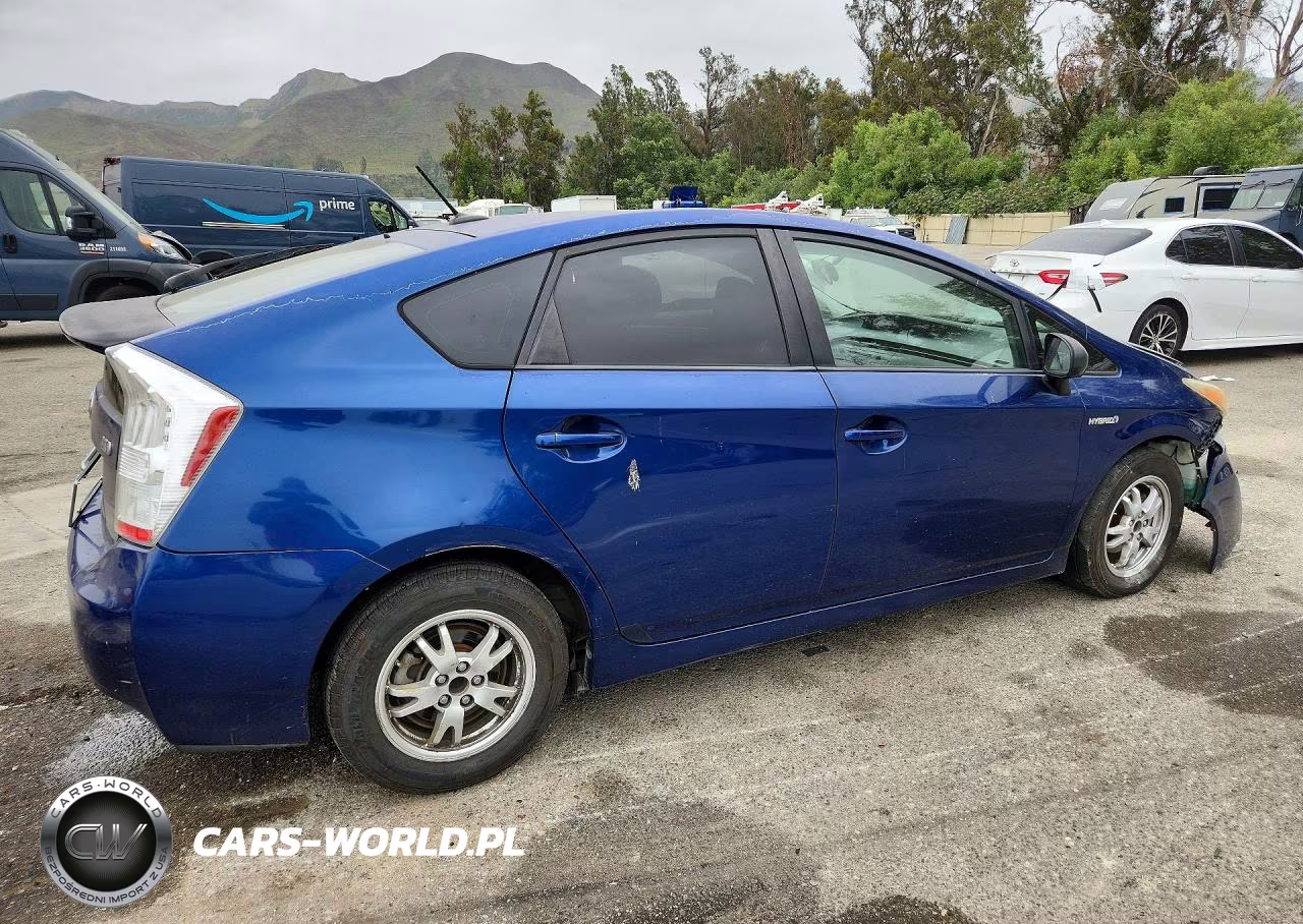 2011 Toyota Prius Three VIN:JTDKN3DU0B5354213 - 3
