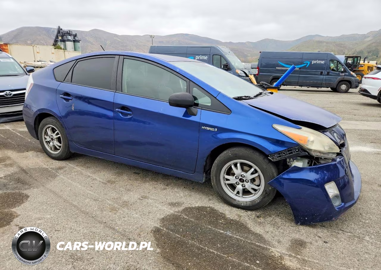2011 Toyota Prius Three VIN:JTDKN3DU0B5354213 - 4