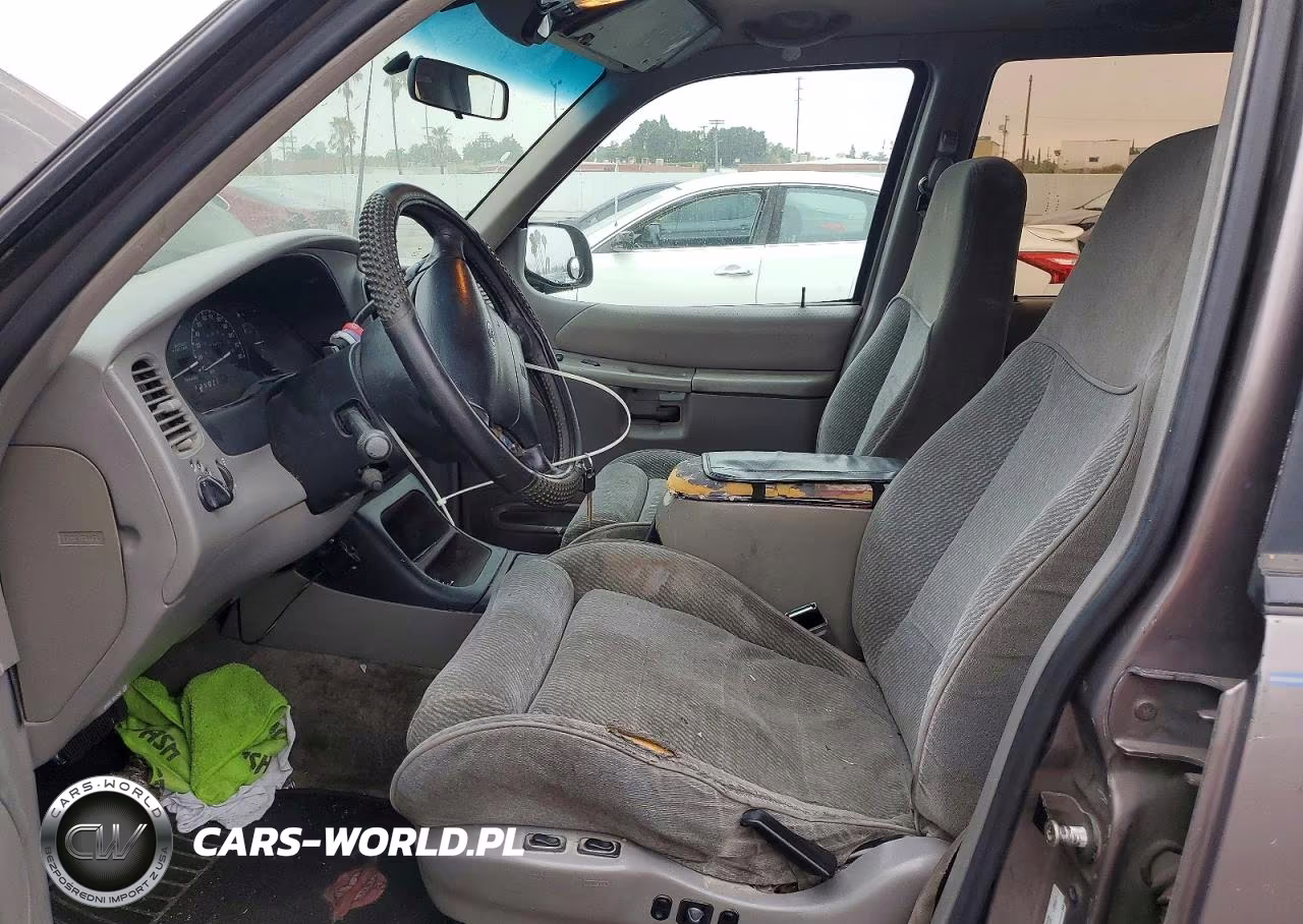 1996 Ford Explorer VIN:1FMDU34X1TUC32016 - 7