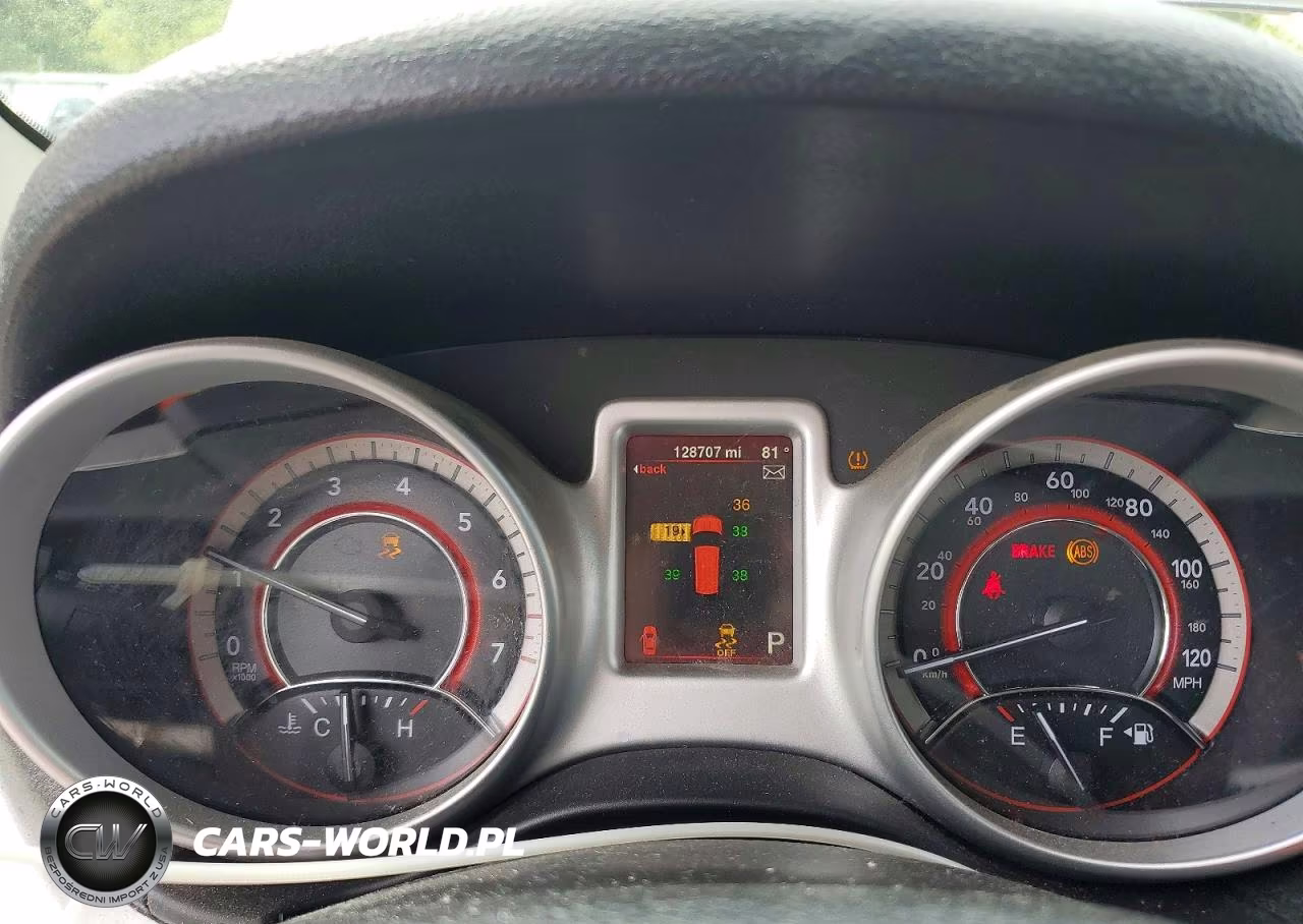 2015 Dodge Journey R-T VIN:3C4PDDEG7FT575756 - 9