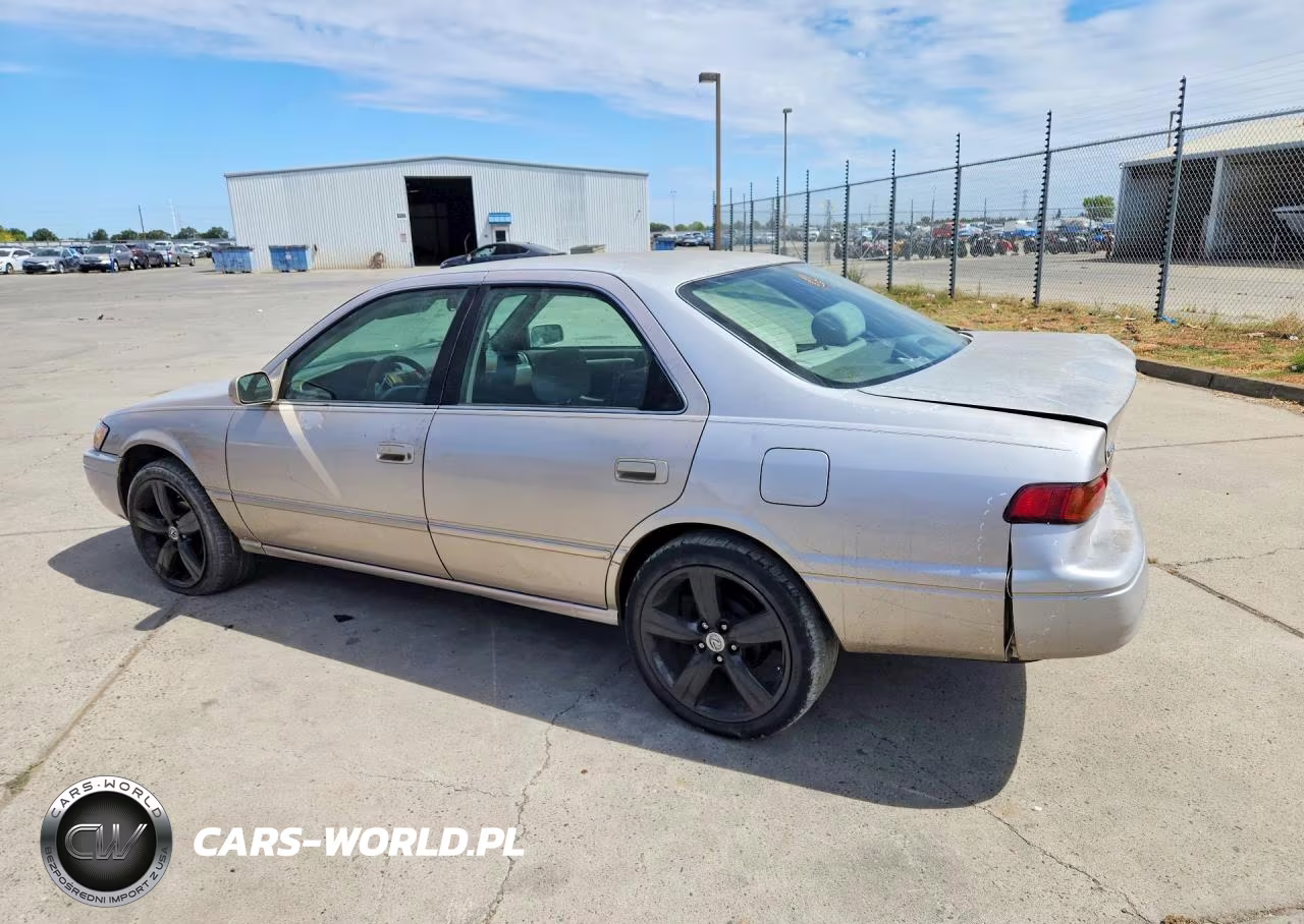 1997 Toyota Camry Le VIN:4T1BG22K8VU750644 - 2