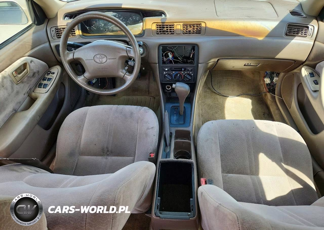 1997 Toyota Camry Le VIN:4T1BG22K8VU750644 - 8