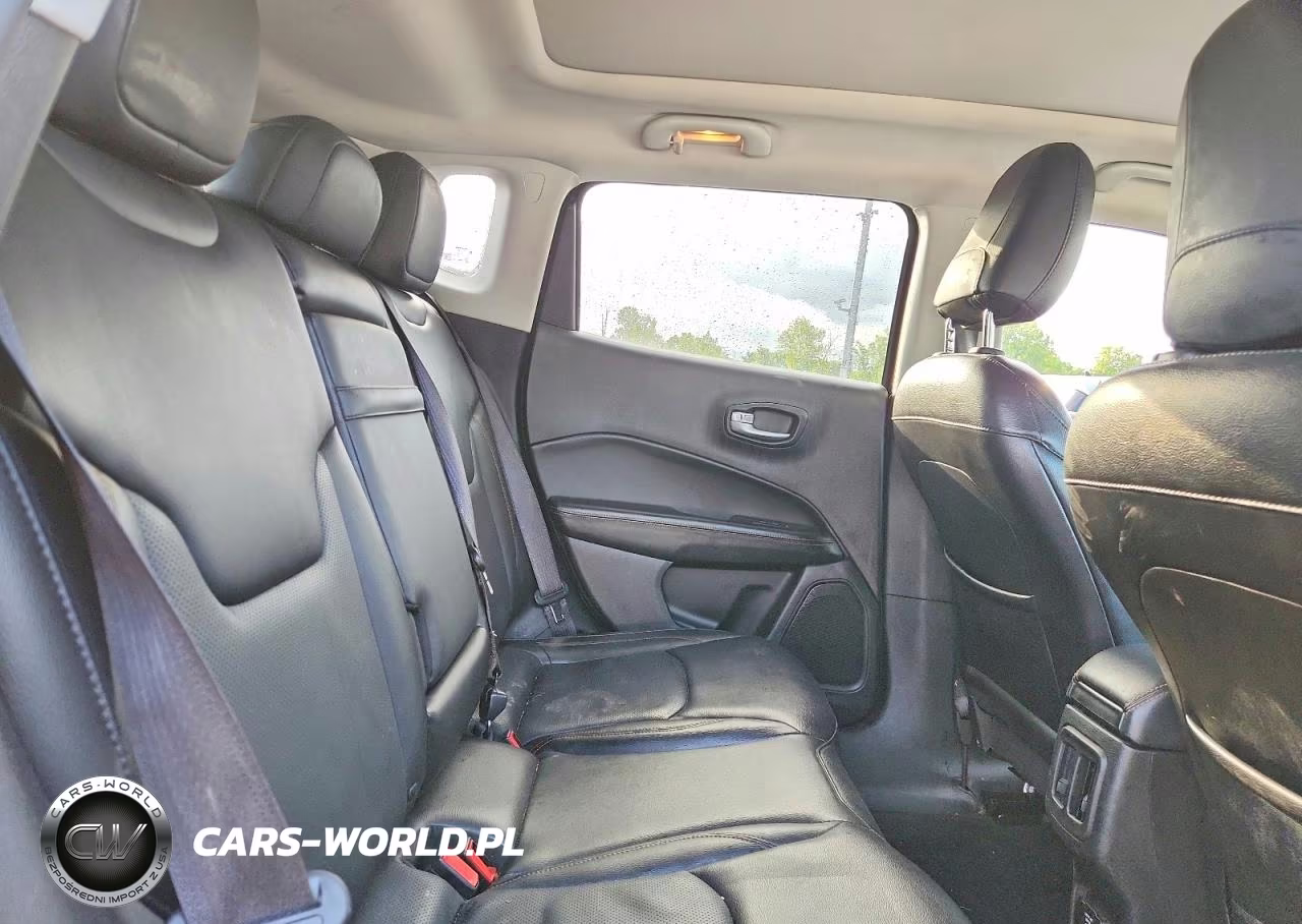 2018 Jeep Compass Limited VIN:3C4NJDCB4JT246108 - 11