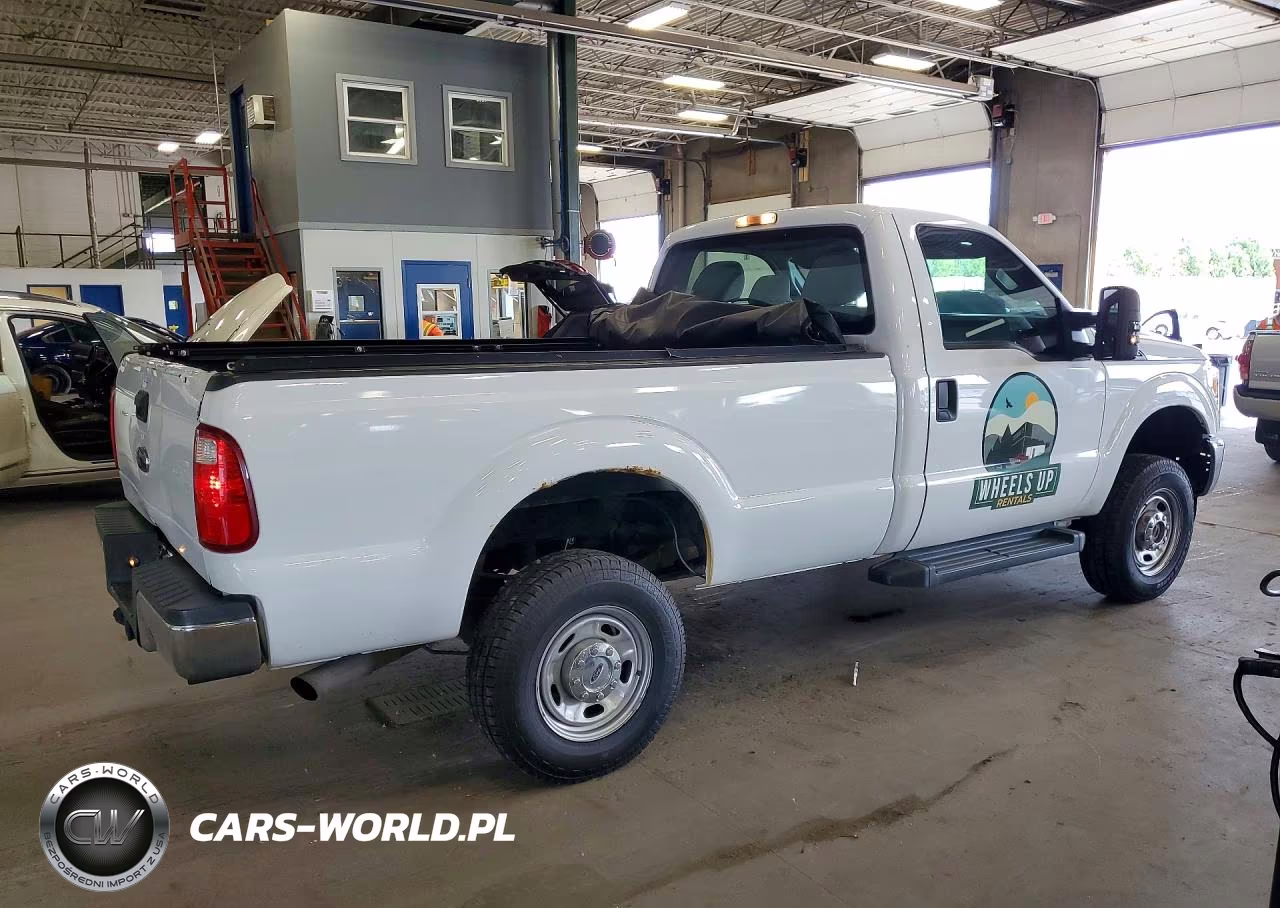 2016 Ford F250 Super Duty VIN:1FTBF2B60GEA14384 - 3