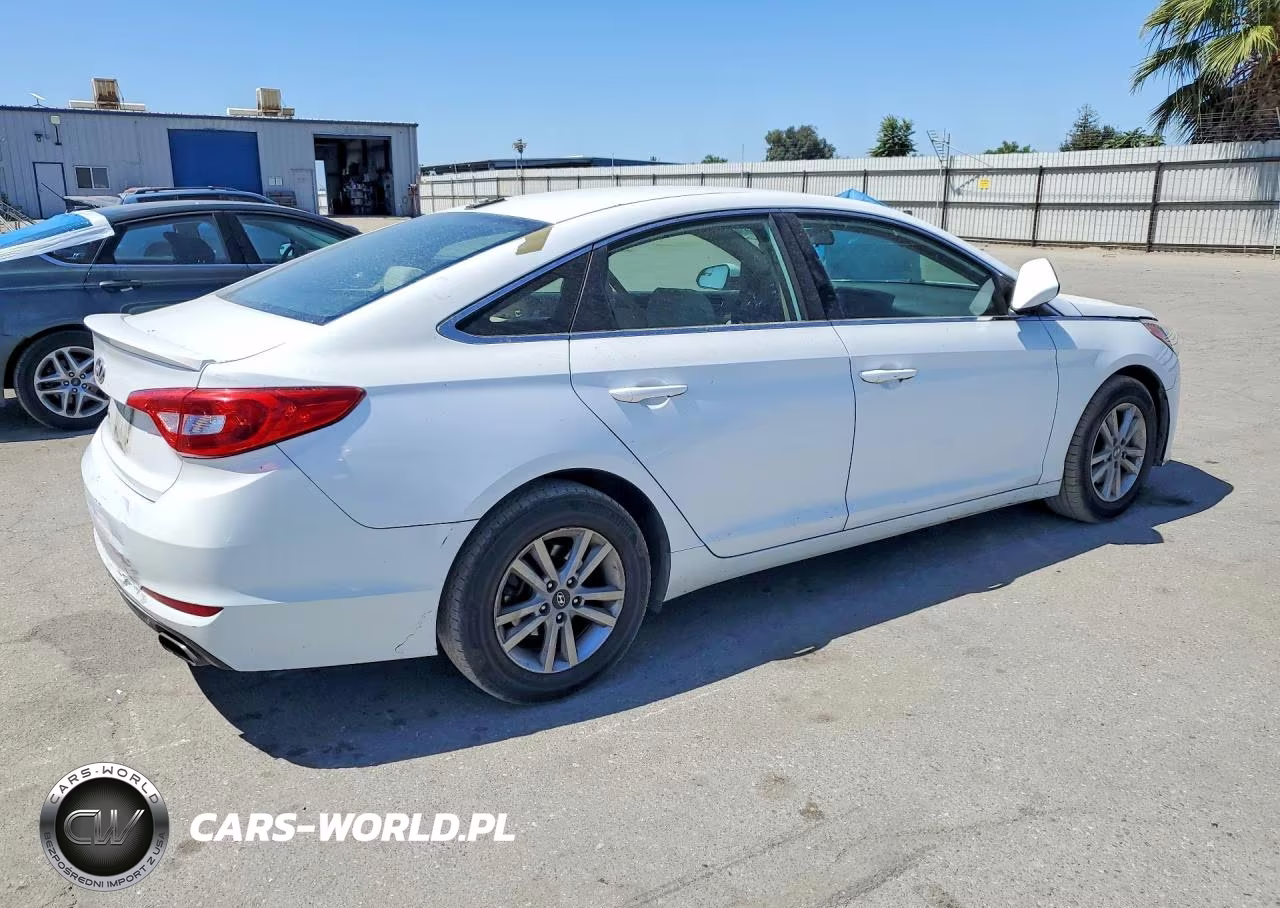 2015 Hyundai Sonata Se VIN:5NPE24AF7FH123266 - 3