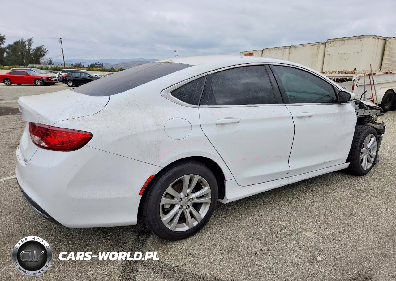 2015 Chrysler 200 Limited VIN:1C3CCCAB6FN691833 - 3
