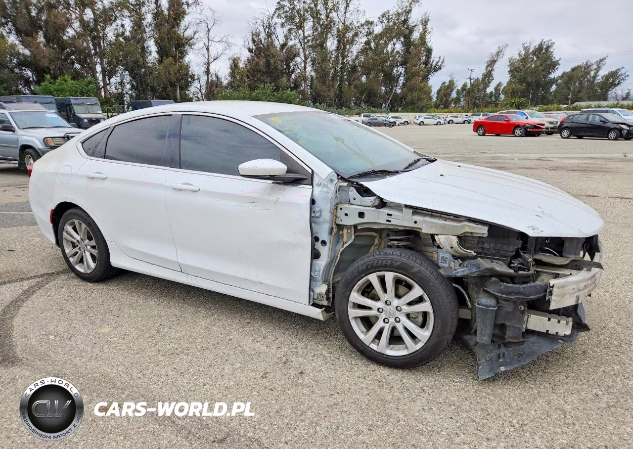 2015 Chrysler 200 Limited VIN:1C3CCCAB6FN691833 - 4