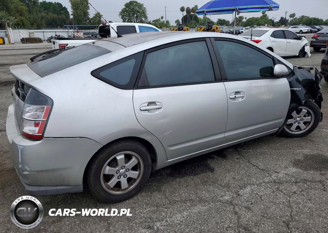 2005 Toyota Prius Base VIN:JTDKB20U657031821 - 3
