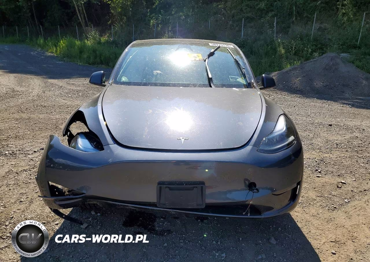 2023 Tesla Model Y VIN:7SAYGAEE5PF932668 - 5