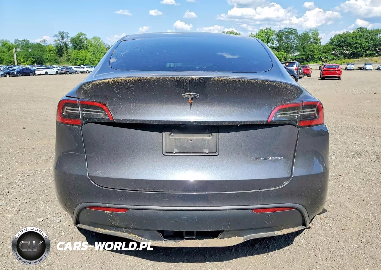 2023 Tesla Model Y VIN:7SAYGAEE5PF932668 - 6