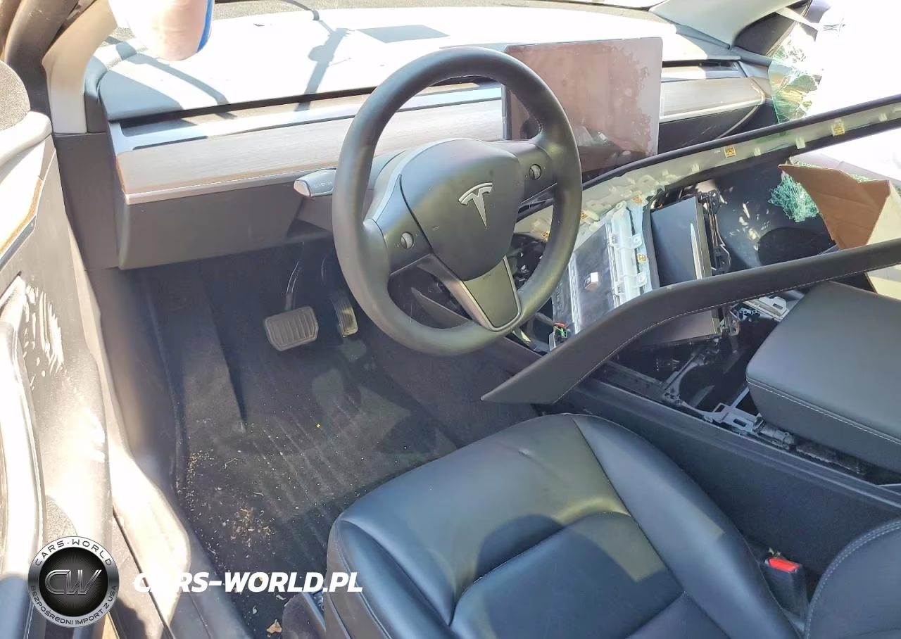 2023 Tesla Model Y VIN:7SAYGAEE5PF932668 - 8
