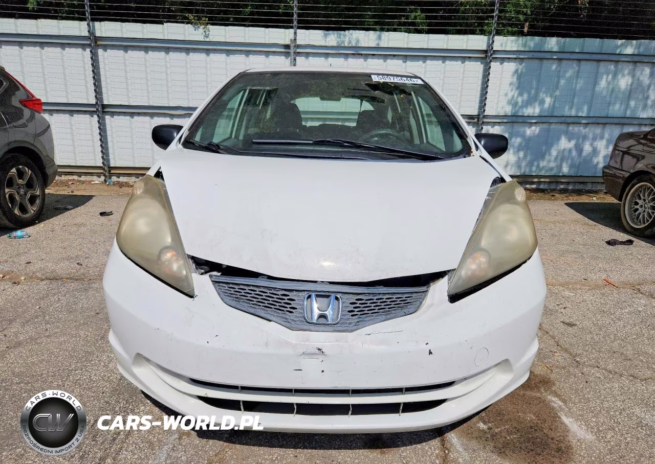 2009 Honda Fit VIN:JHMGE882X9S061036 - 5