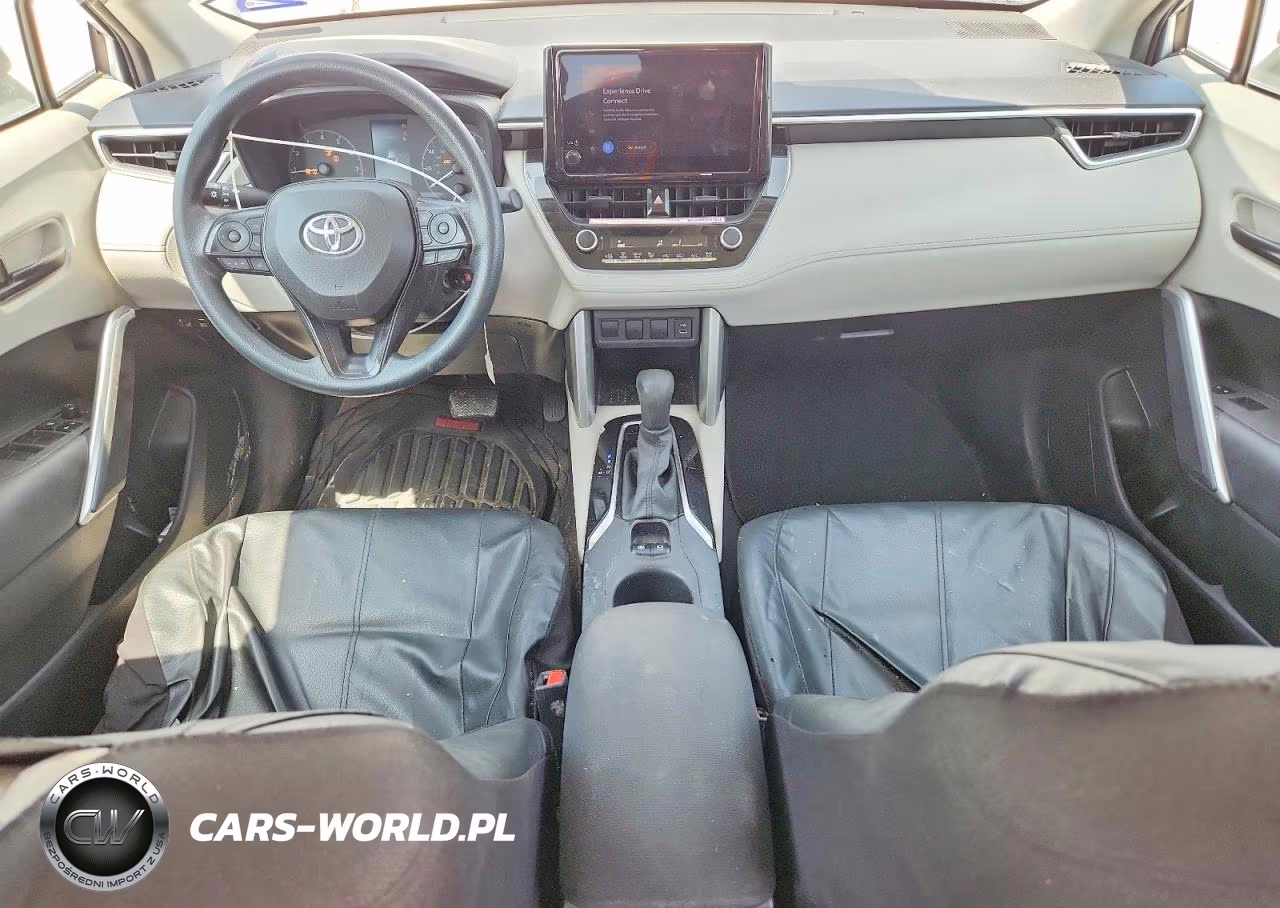 2023 Toyota Corolla Cross L VIN:7MUAAAAGXPV060576 - 8