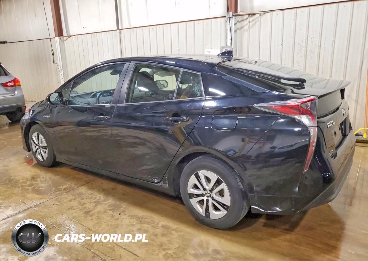 2017 Toyota Prius Four VIN:JTDKARFU6H3031977 - 2