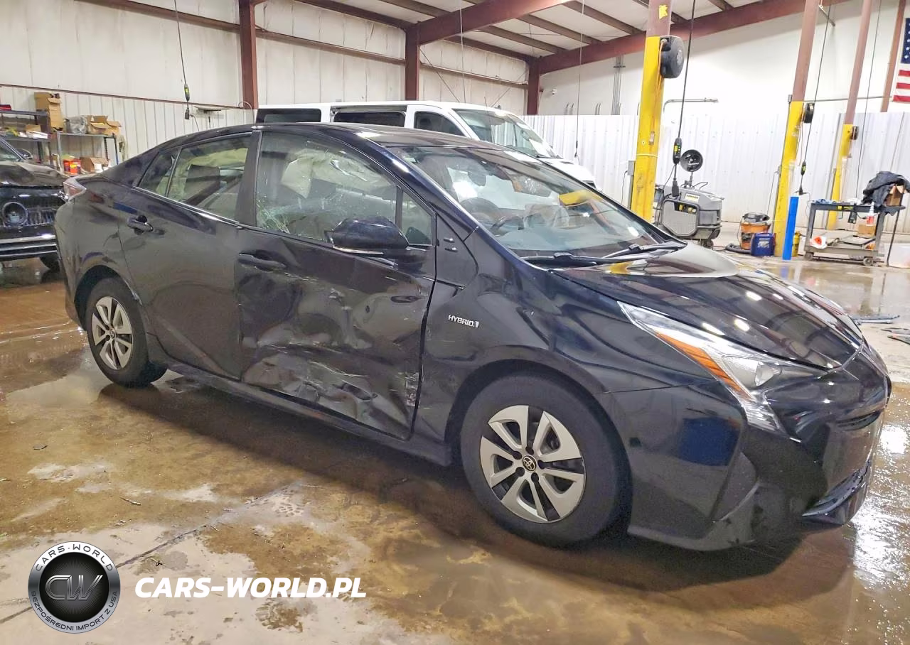2017 Toyota Prius Four VIN:JTDKARFU6H3031977 - 4