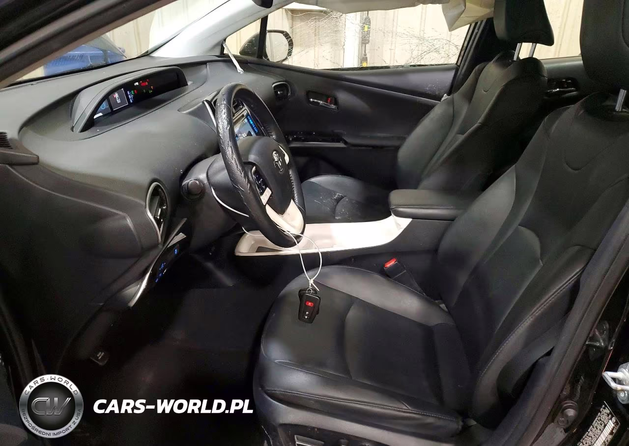 2017 Toyota Prius Four VIN:JTDKARFU6H3031977 - 7