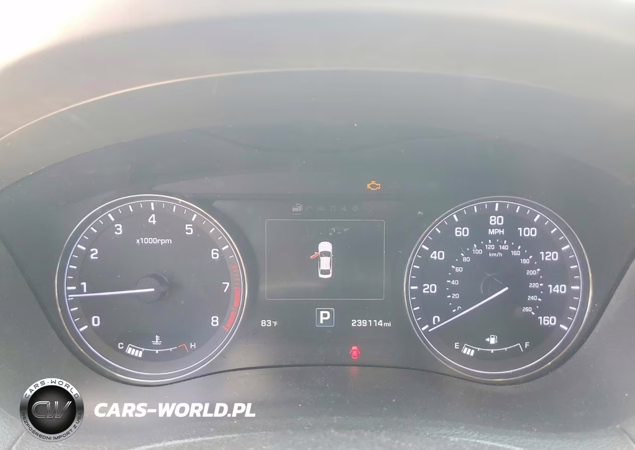 2017 Genesis G80 3.8 VIN:KMHGN4JEXHU176281 - 9