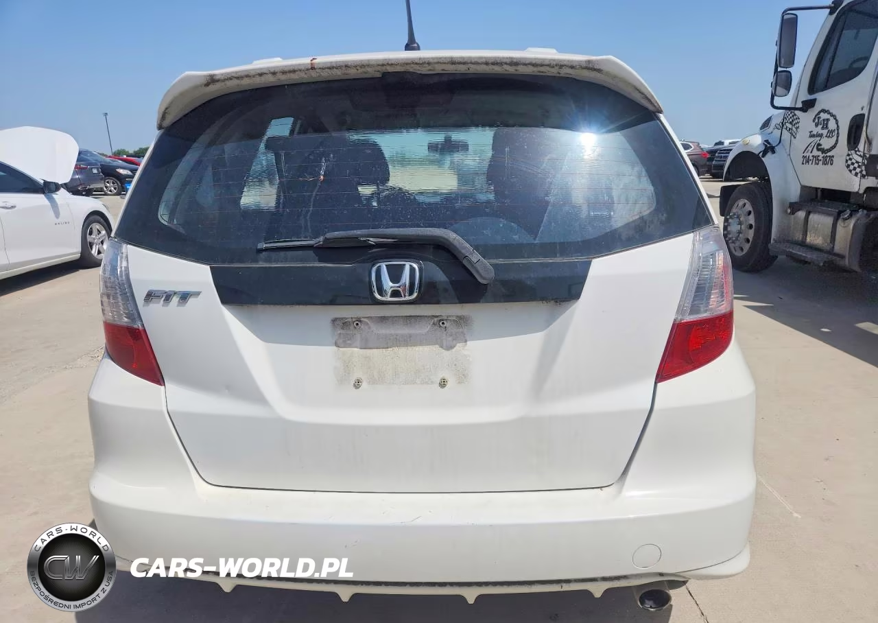 2011 Honda Fit Sport VIN:JHMGE8H57BC001838 - 6