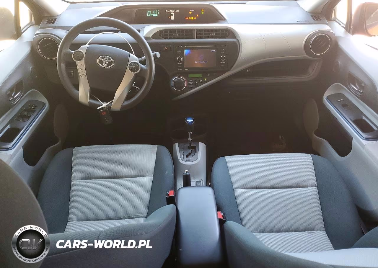 2012 Toyota Prius C Three VIN:JTDKDTB35C1025447 - 8
