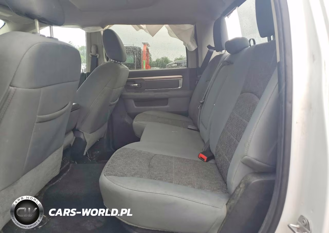 2016 Ram 2500 Slt VIN:3C6UR5DLXGG268933 - 10