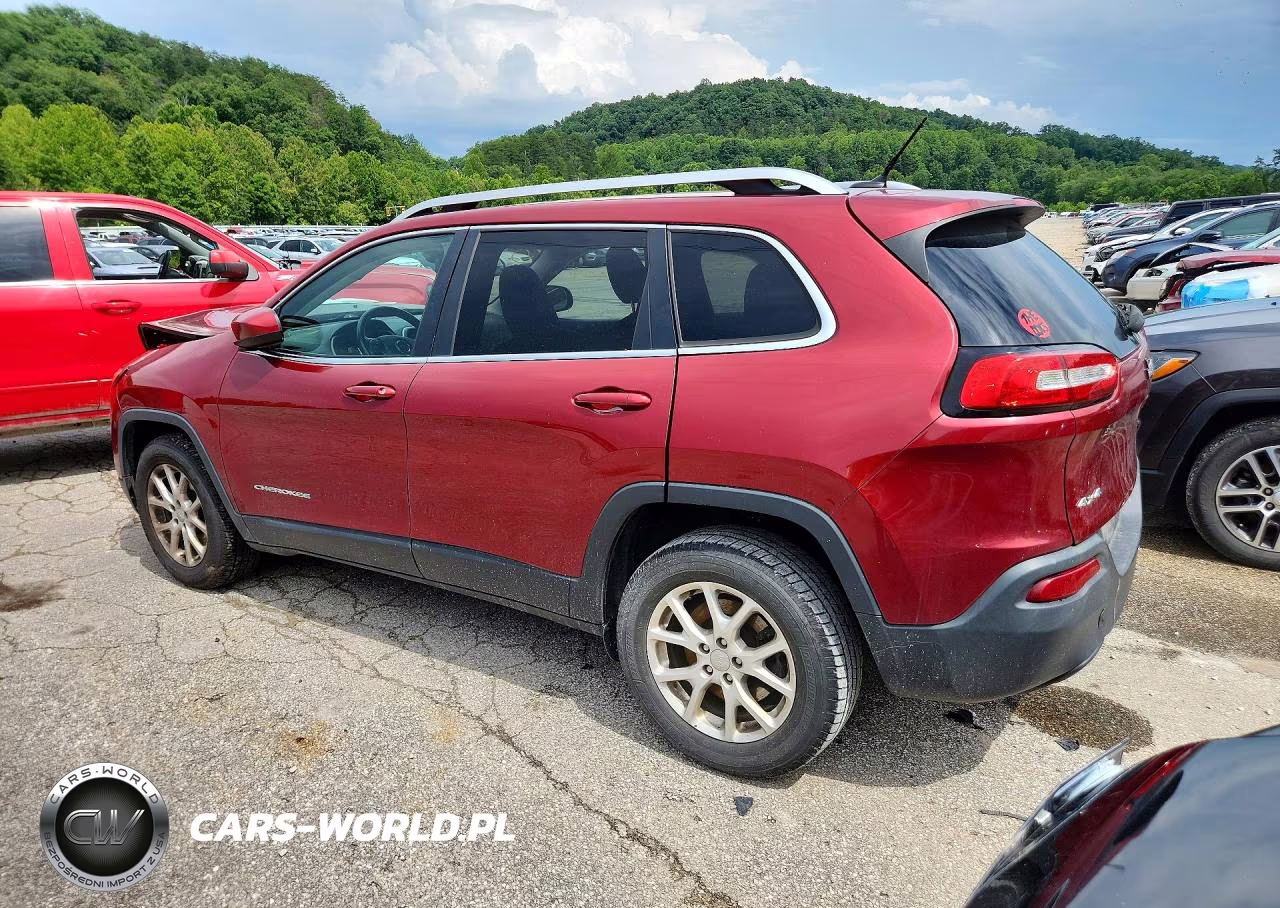 2015 Jeep Cherokee Latitude VIN:1C4PJMCBXFW771992 - 2